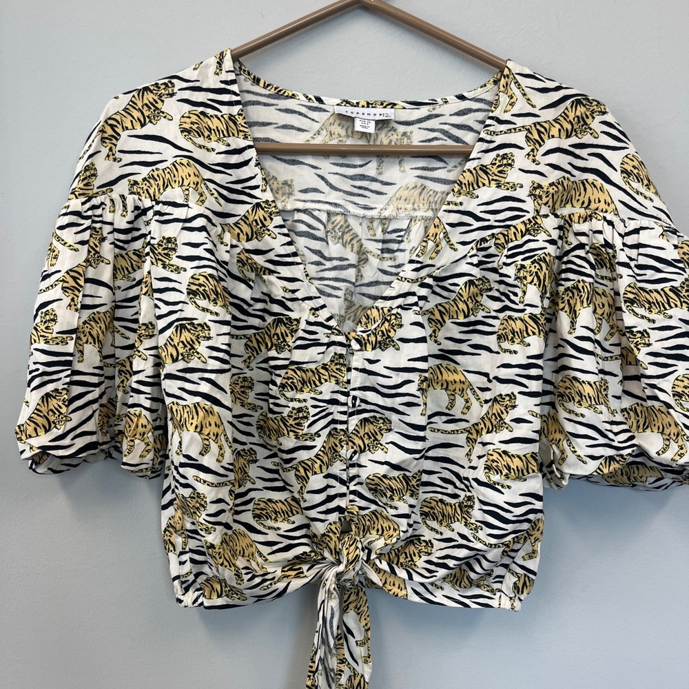 TopShop lion print shirt Size 6